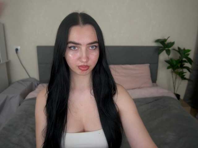 WildKittenX live cam preview