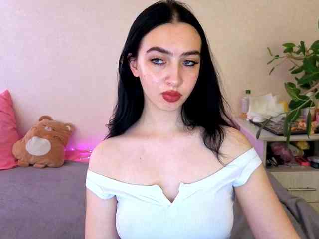 WildKittenX webcam