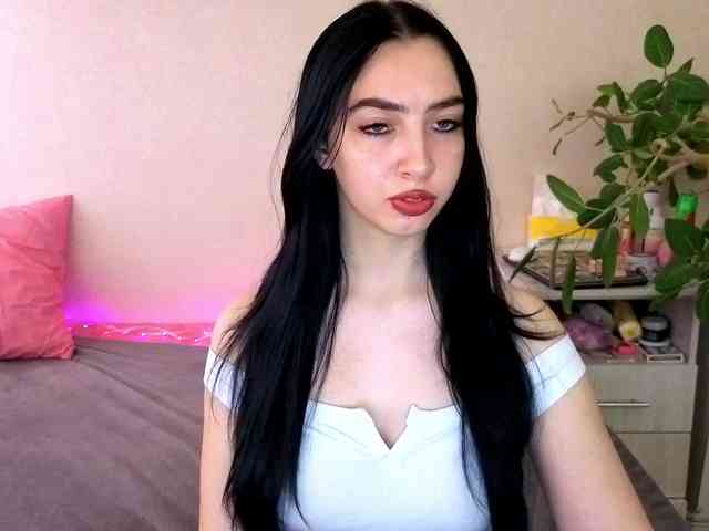 WildKittenX webcam