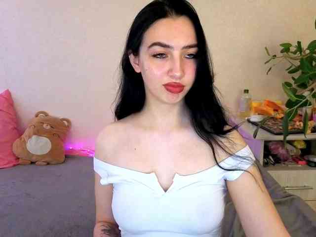WildKittenX webcam