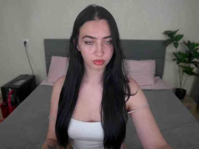 WildKittenX webcam