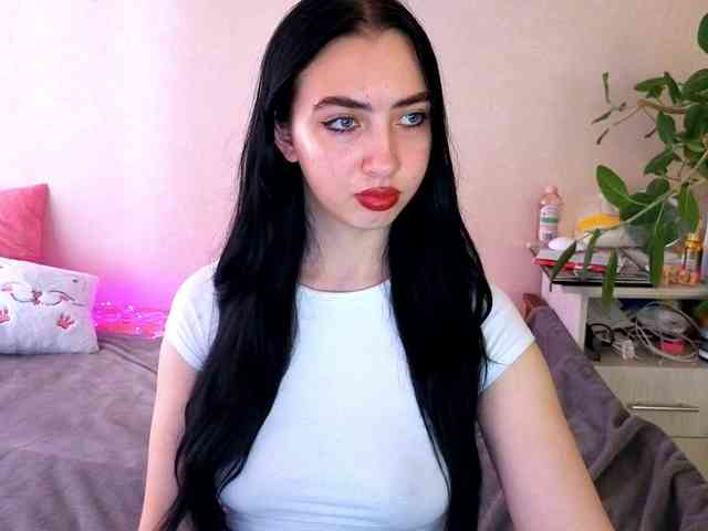 WildKittenX webcam
