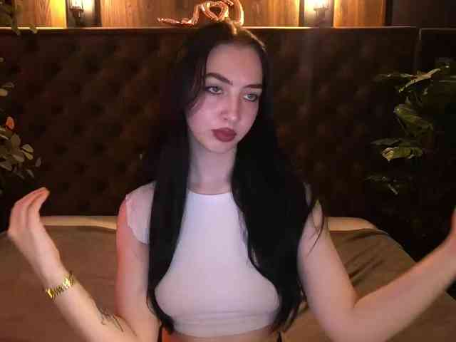 WildKittenX webcam