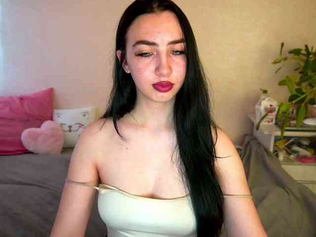 WildKittenX webcam