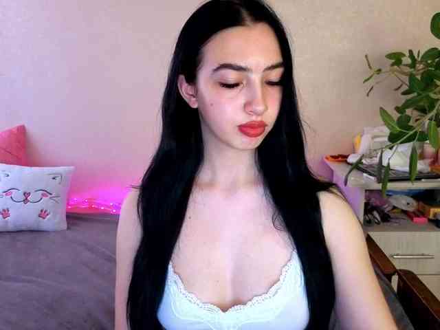 WildKittenX webcam