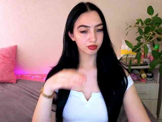 WildKittenX webcam