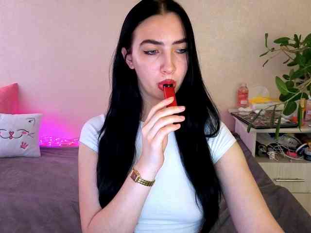 WildKittenX webcam