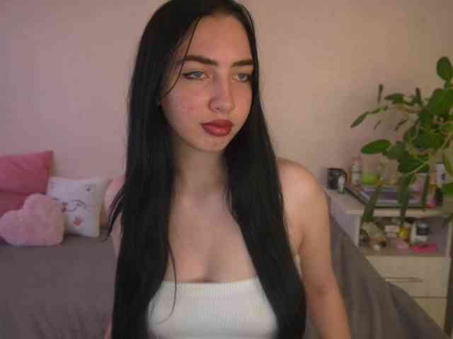 WildKittenX webcam