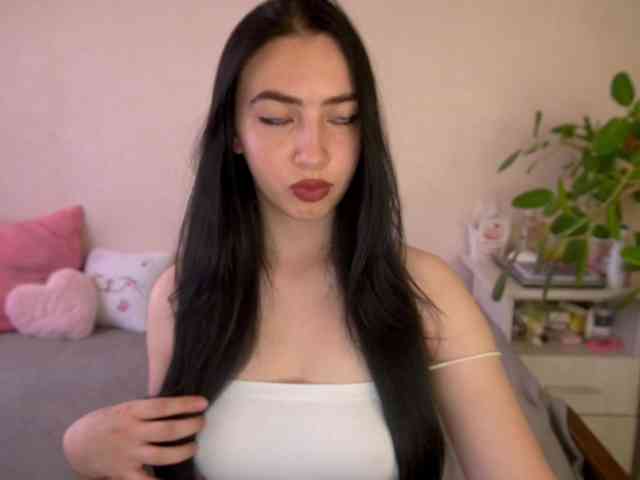WildKittenX webcam