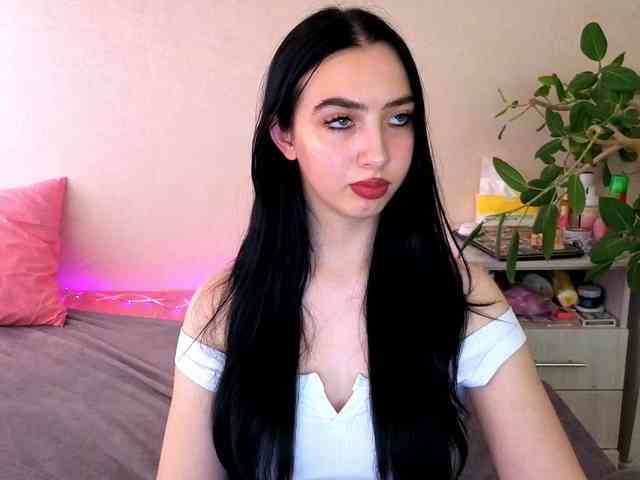 WildKittenX webcam