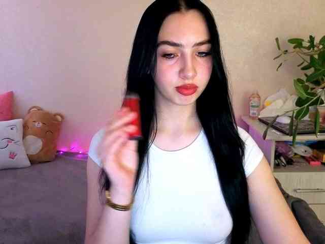 WildKittenX webcam