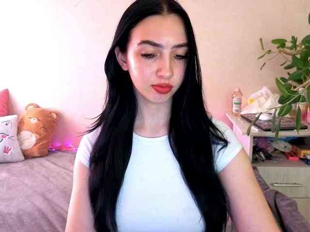 WildKittenX webcam
