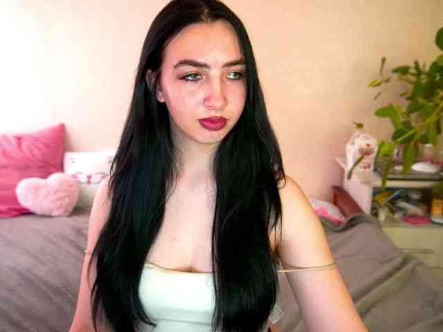 WildKittenX webcam