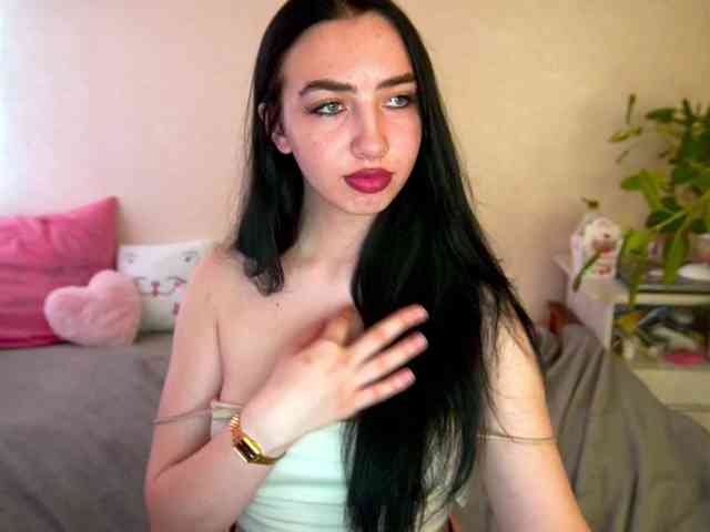 WildKittenX webcam
