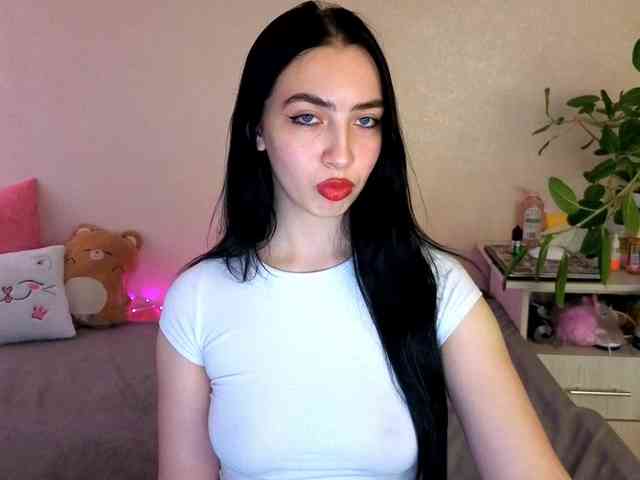 WildKittenX webcam
