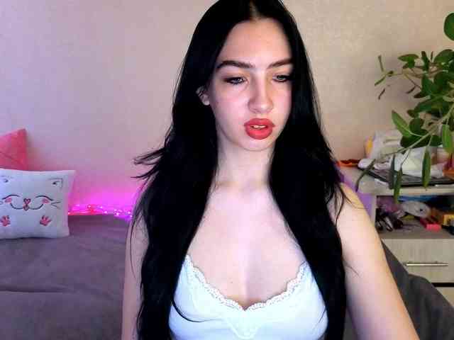 WildKittenX webcam