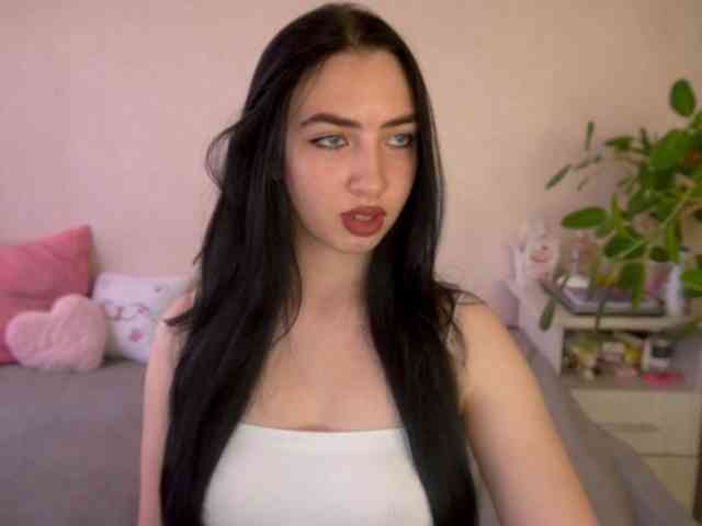WildKittenX webcam
