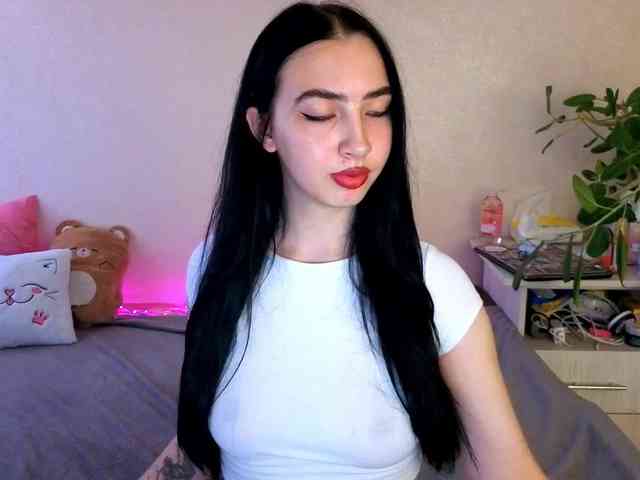 WildKittenX webcam