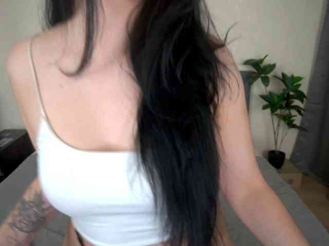 WildKittenX webcam