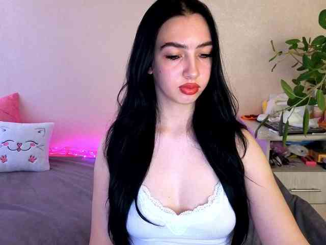 WildKittenX webcam
