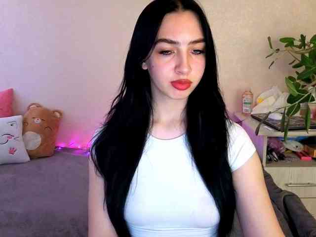 WildKittenX webcam