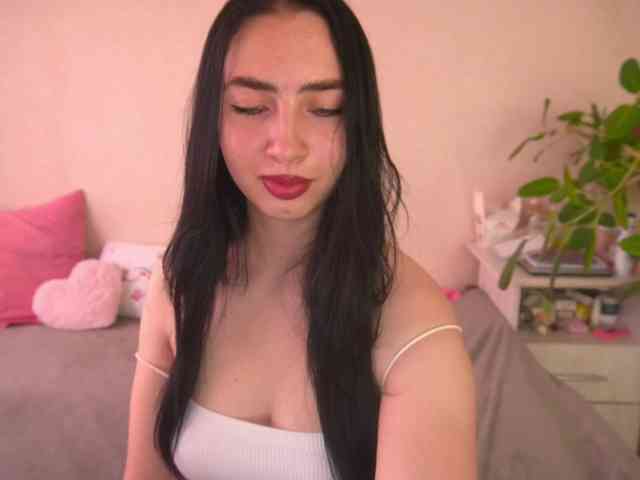WildKittenX webcam