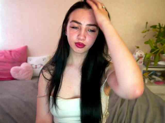 WildKittenX webcam