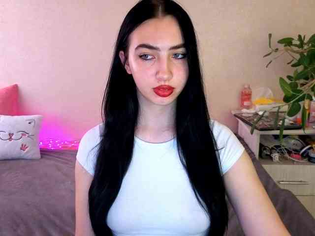 WildKittenX webcam