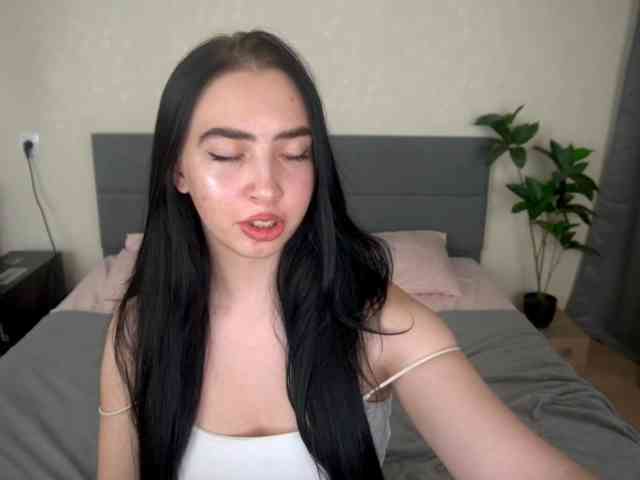 WildKittenX webcam