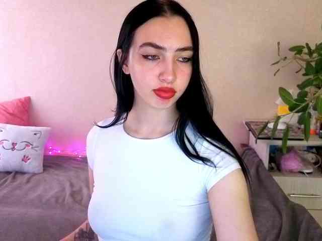 WildKittenX webcam