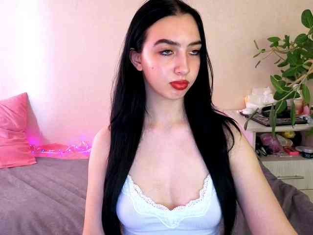 WildKittenX webcam