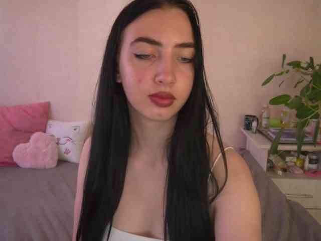 WildKittenX webcam