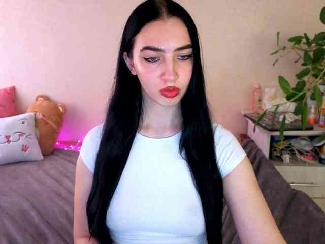 WildKittenX webcam