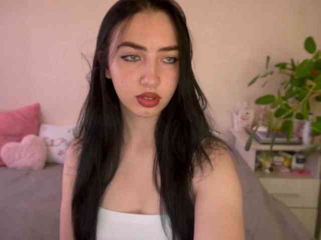 WildKittenX webcam