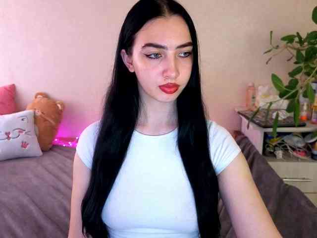 WildKittenX webcam