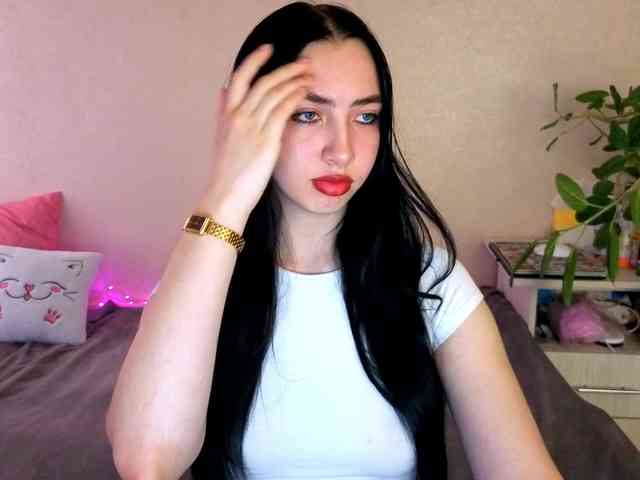 WildKittenX webcam