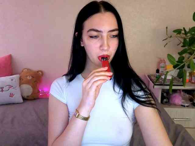 WildKittenX webcam