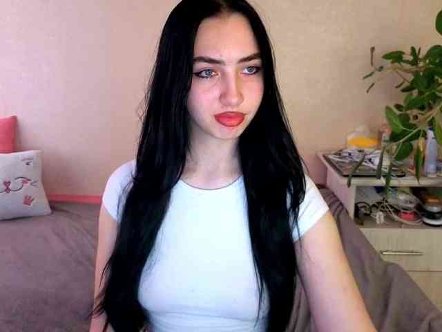 WildKittenX webcam