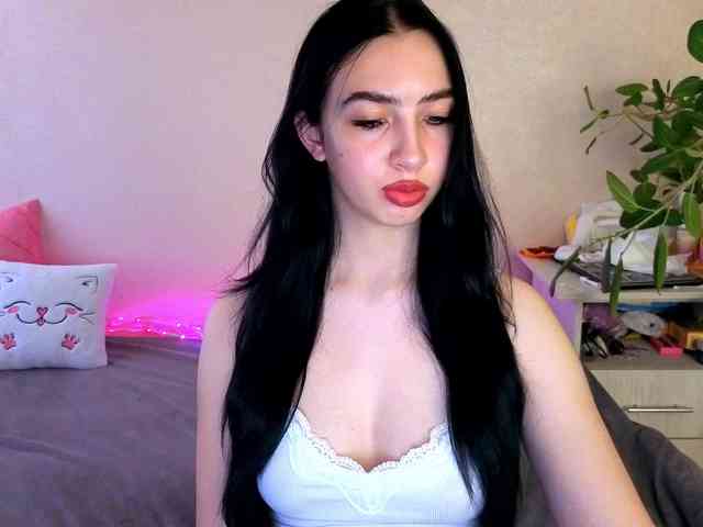 WildKittenX webcam