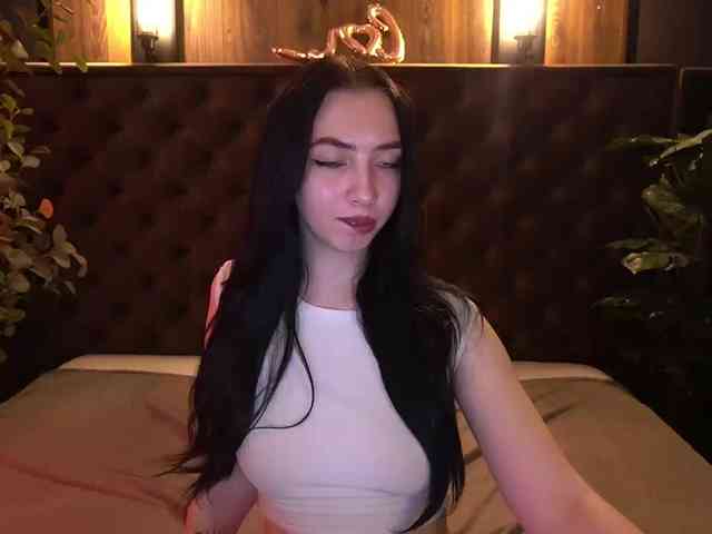 WildKittenX webcam