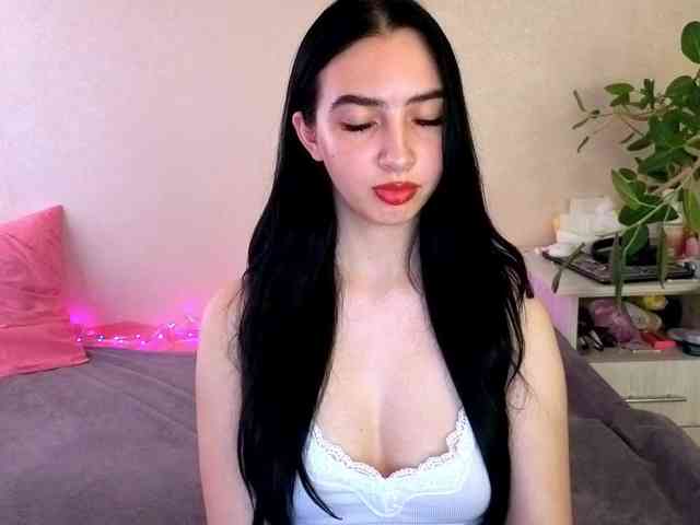 WildKittenX webcam