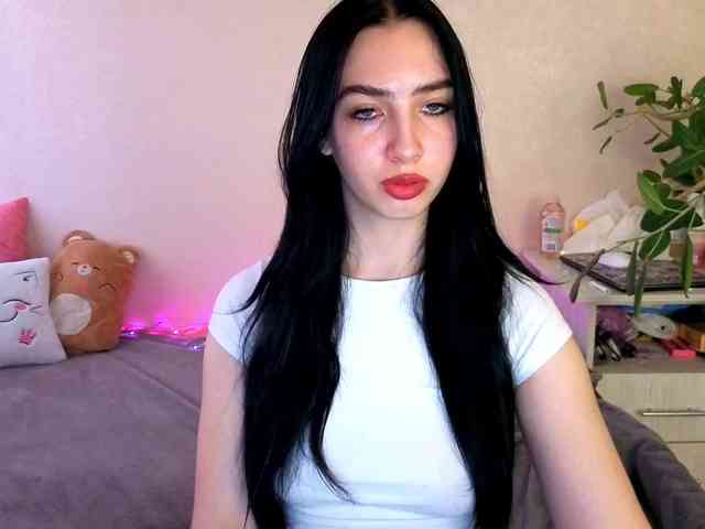 Модель: WildKittenX