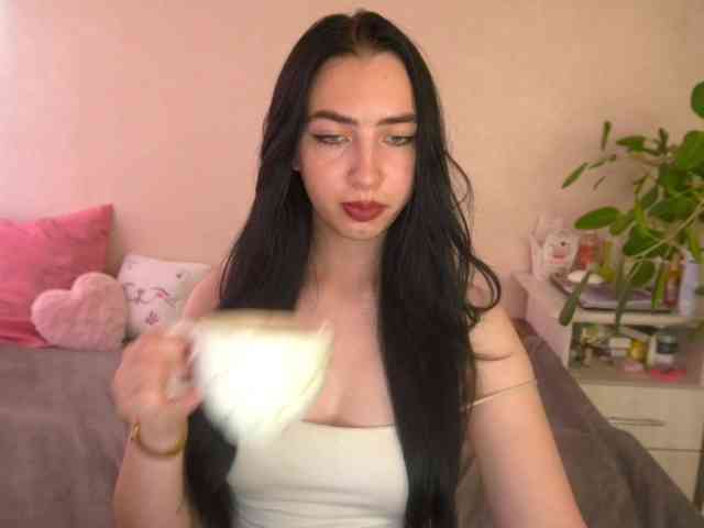 WildKittenX webcam