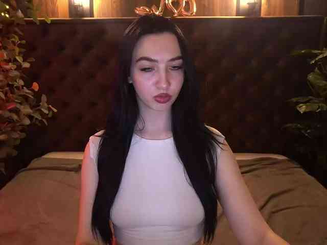 WildKittenX webcam