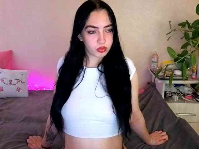 WildKittenX webcam