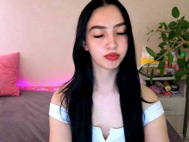 WildKittenX webcam