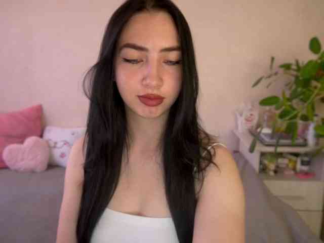 WildKittenX webcam