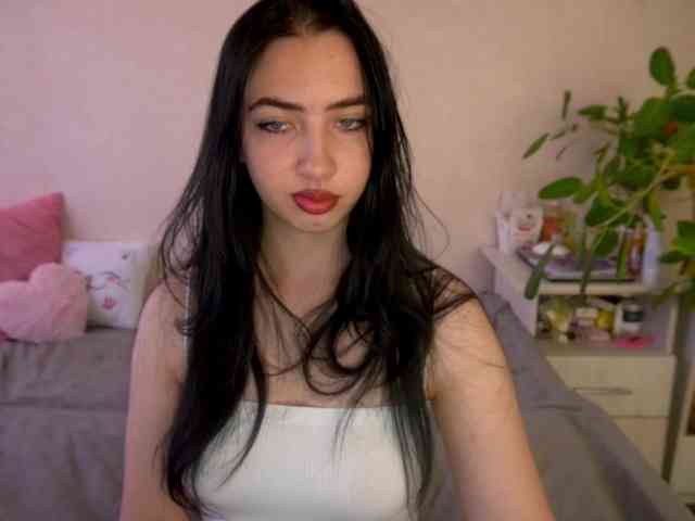 WildKittenX webcam