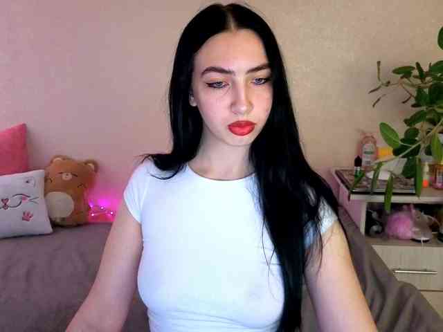 WildKittenX webcam
