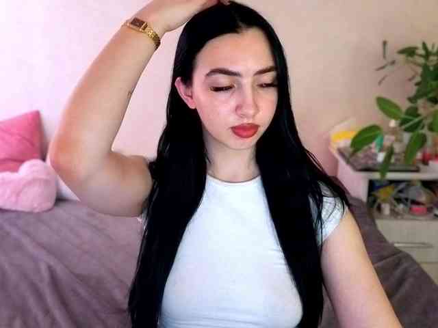 WildKittenX webcam